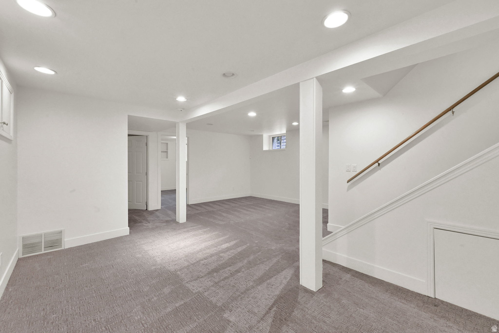 915 S PARK ROW ST Salt Lake City, UT 84105