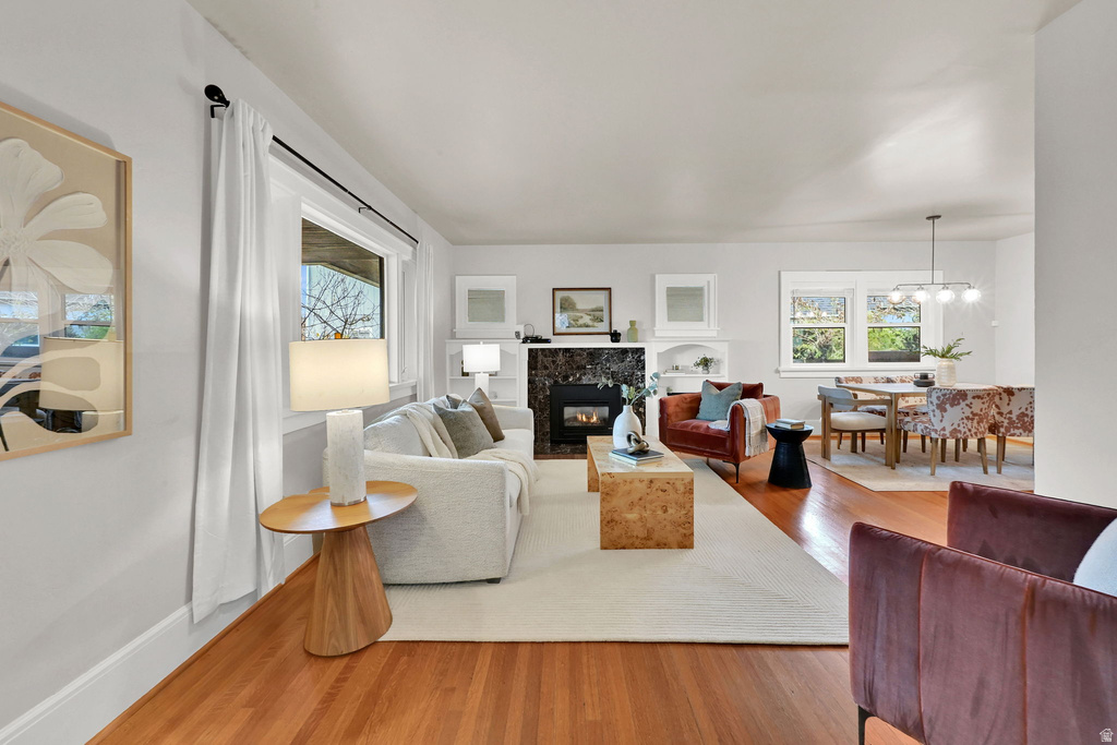 915 S PARK ROW ST Salt Lake City, UT 84105