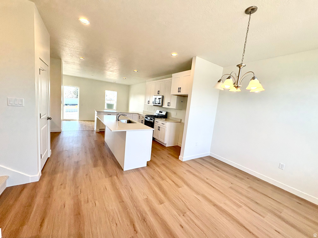 1654 N 1600 W Layton, UT 84041