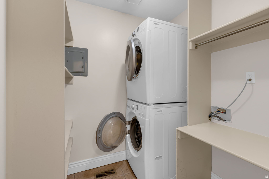 883 E ARNECIA CT #31 Millcreek, UT 84106