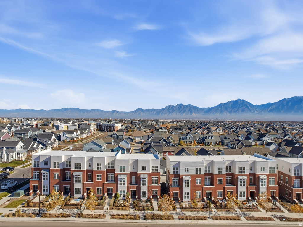 10907 S LAKE RUN RD South Jordan, UT 84009