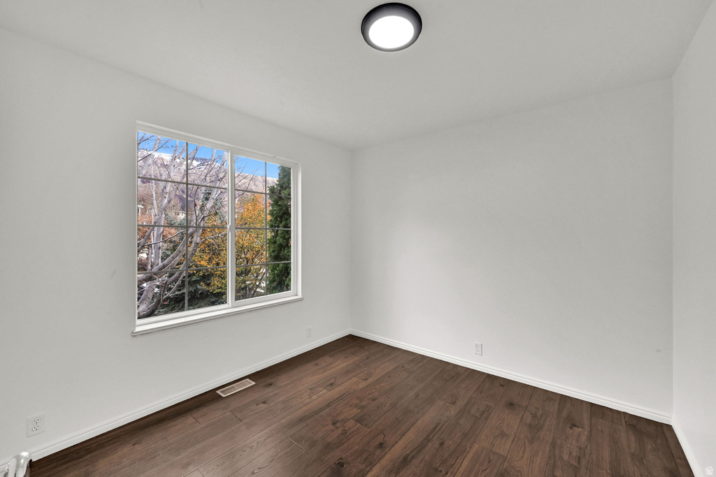 3587 N LAKEVIEW DR North Ogden, UT 84414