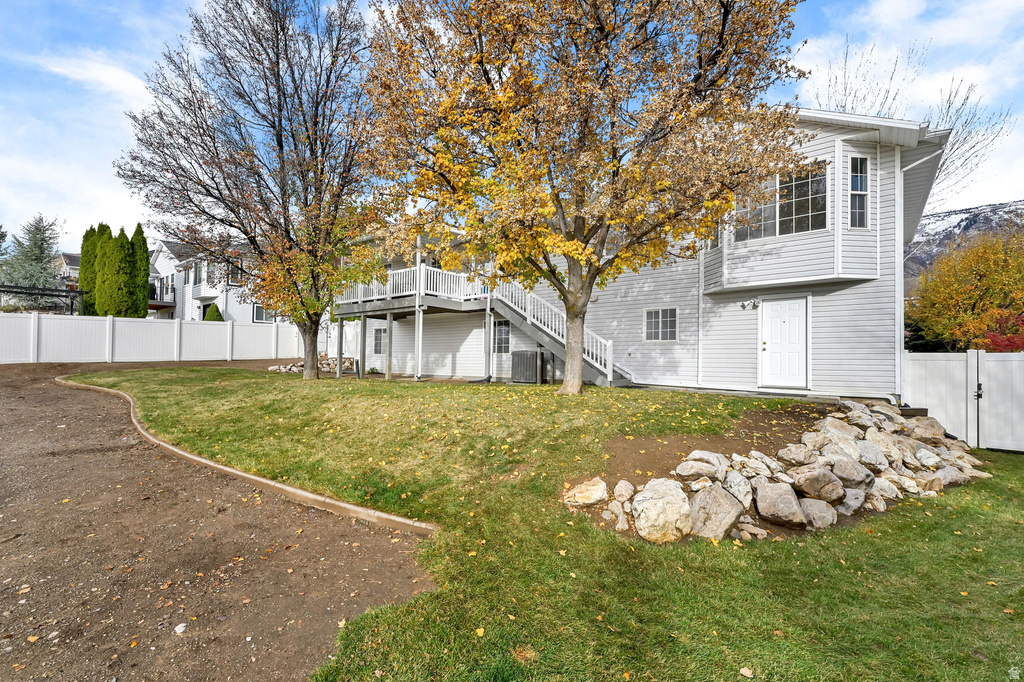 3587 N LAKEVIEW DR North Ogden, UT 84414