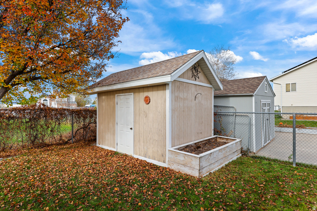 3832 W 5625 S Roy, UT 84067