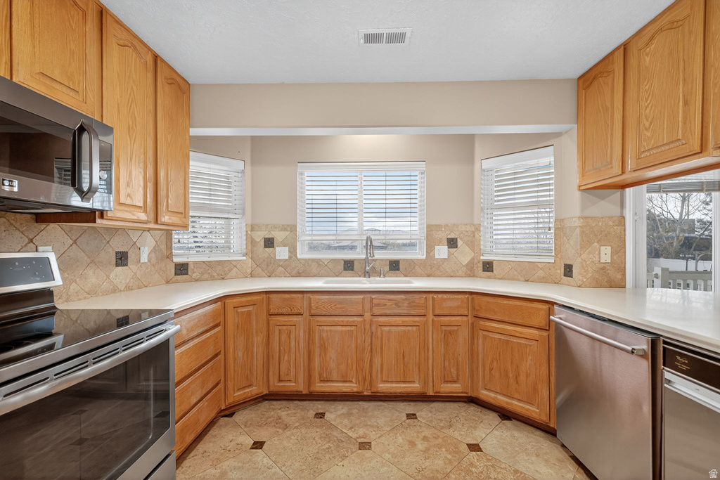 13052 S GREEN CLOVER RD Draper, UT 84020