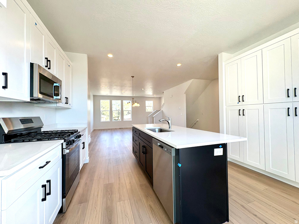 1658 N 1600 W Layton, UT 84041