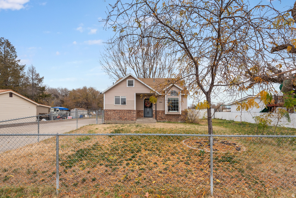 844 N 1000 W Clinton, UT 84015
