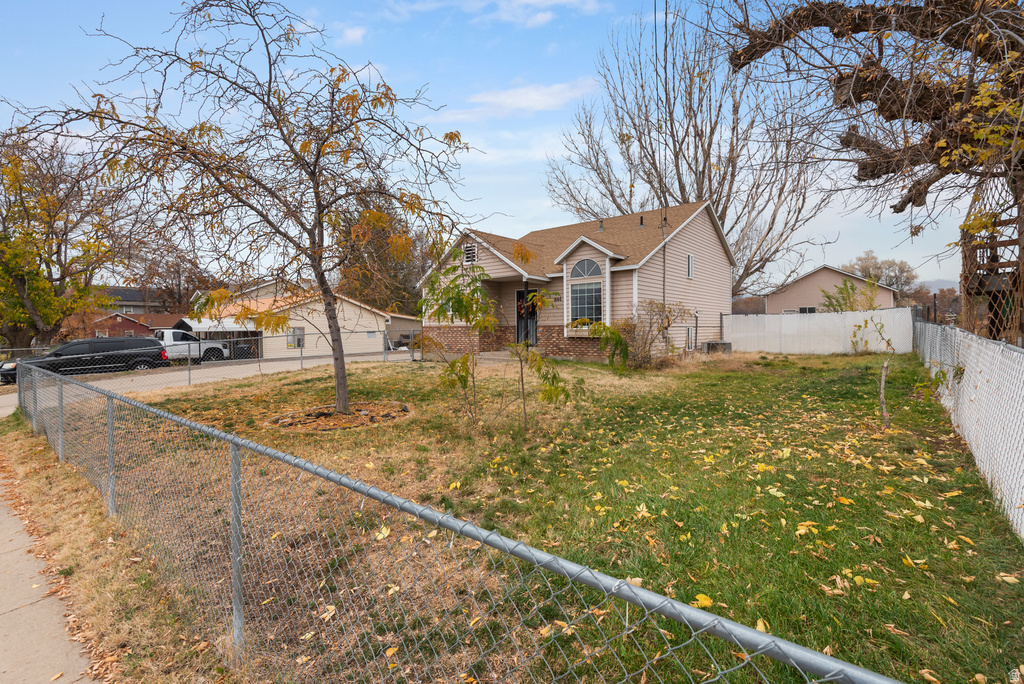 844 N 1000 W Clinton, UT 84015