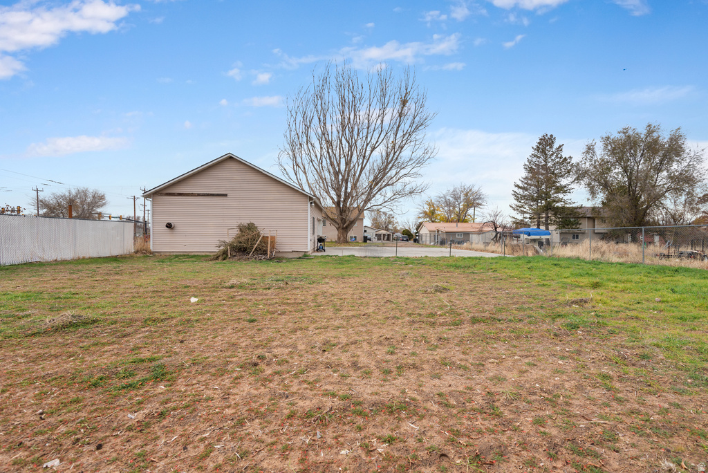 844 N 1000 W Clinton, UT 84015