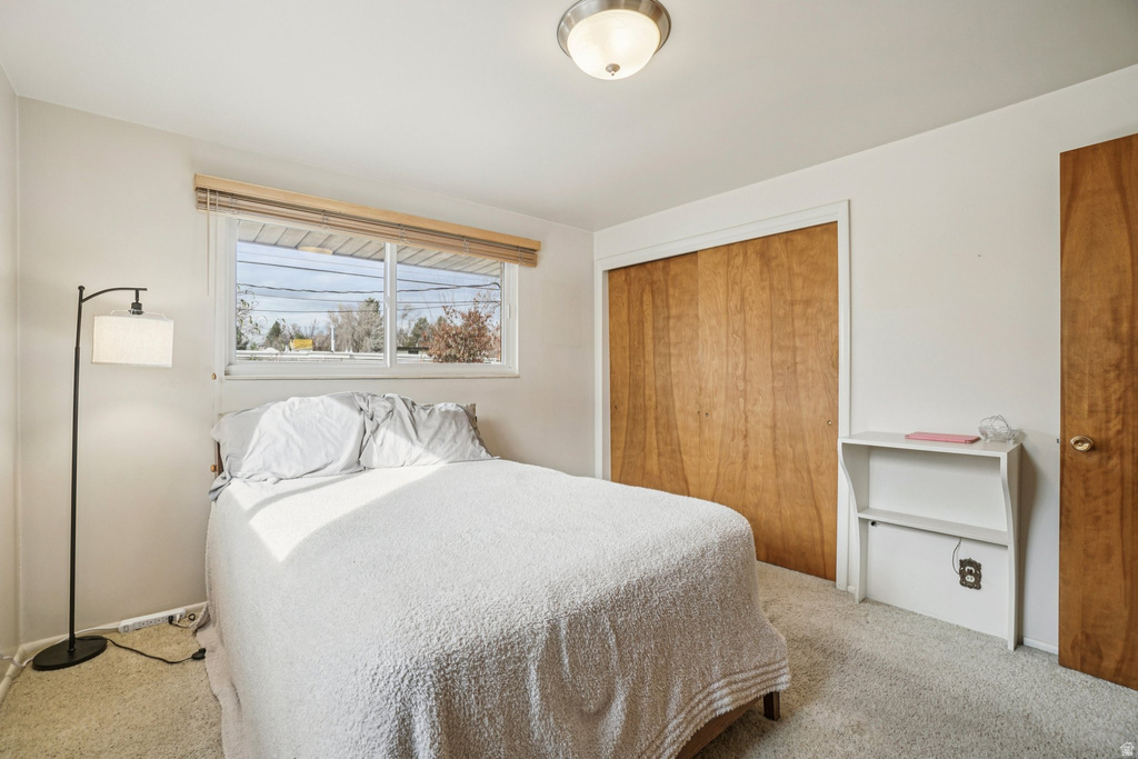 2805 E CHERRY BLOSSOM LN Holladay, UT 84117