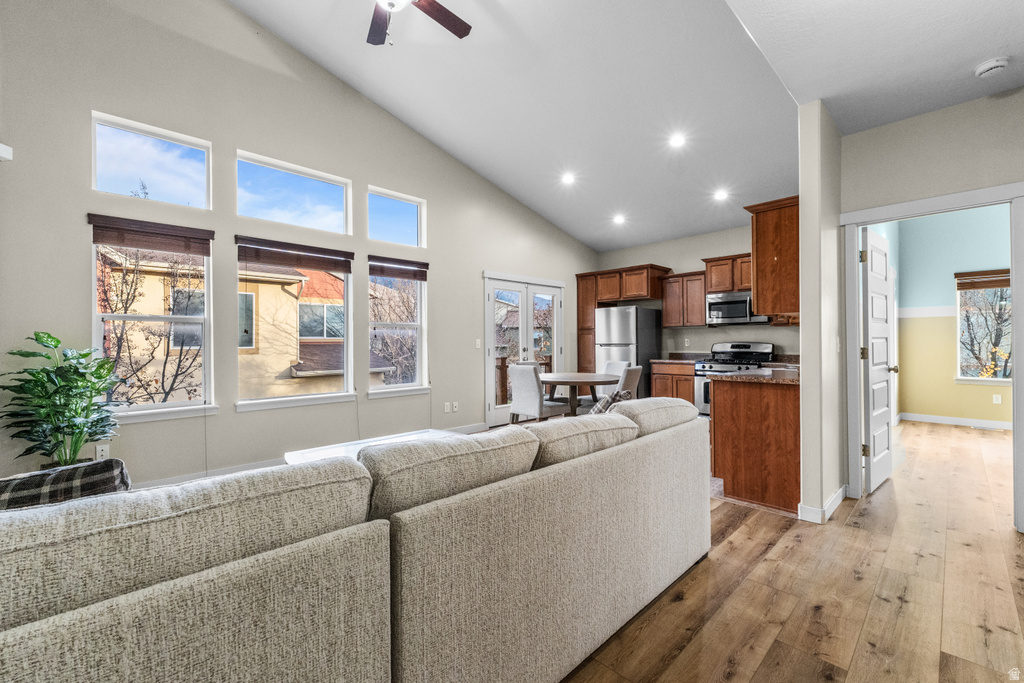 1090 N SHEPARD CREEK PKWY #6 Farmington, UT 84025