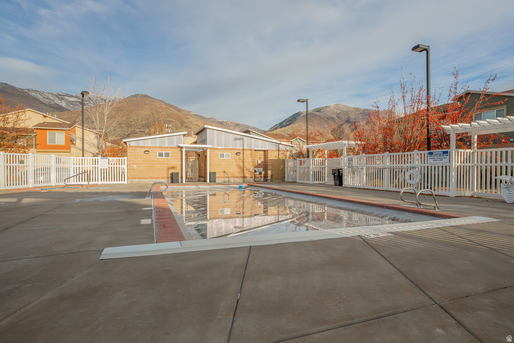 1090 N SHEPARD CREEK PKWY #6 Farmington, UT 84025