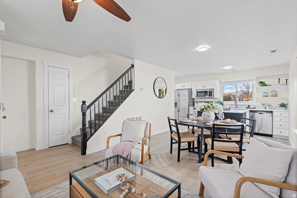 9332 S CHARTRES AVE Sandy, UT 84070