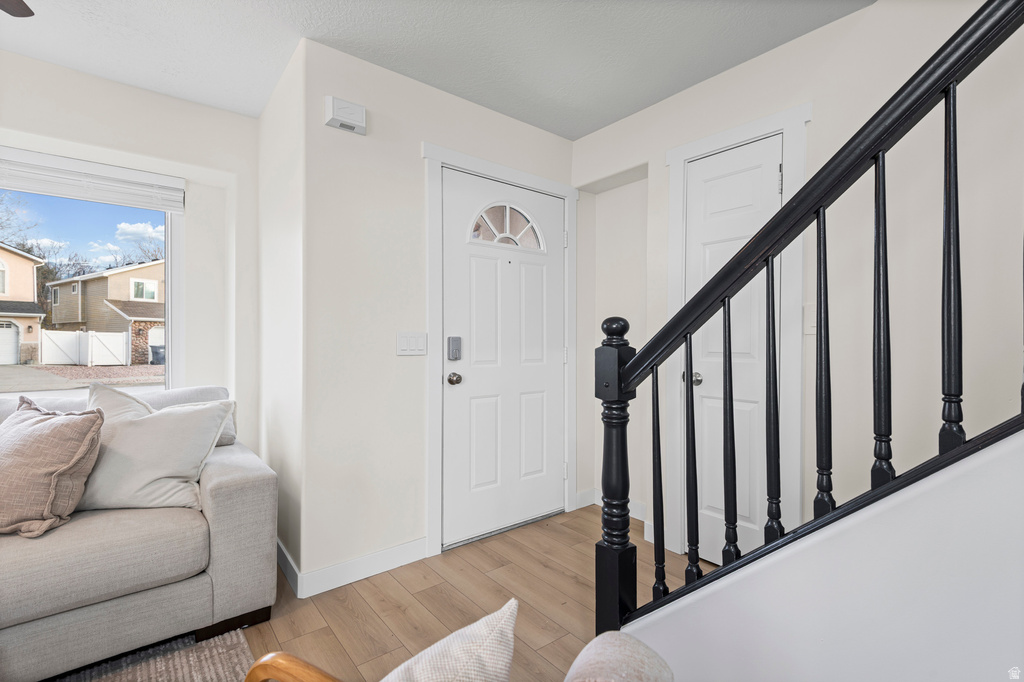 9332 S CHARTRES AVE Sandy, UT 84070