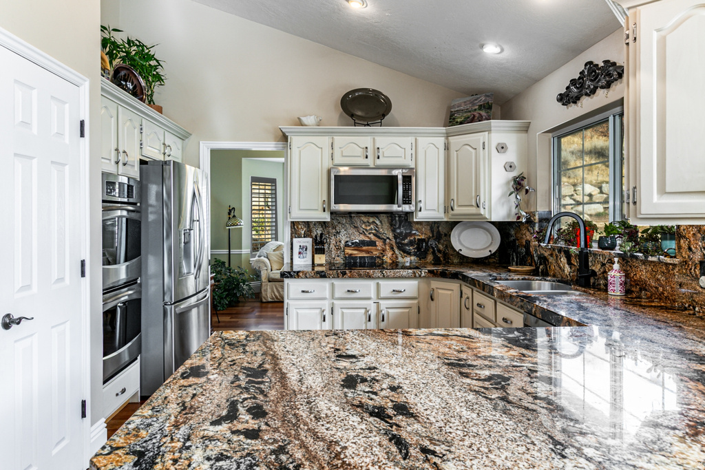 3240 E GRANITE POINT CIR Sandy, UT 84092