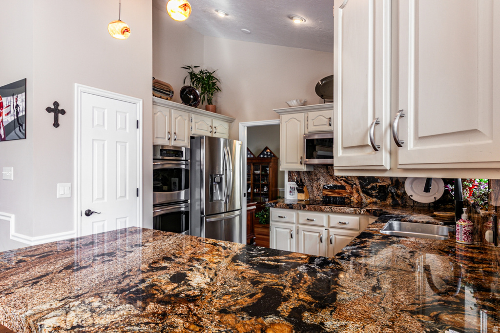 3240 E GRANITE POINT CIR Sandy, UT 84092