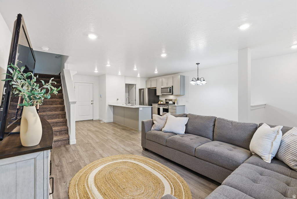 406 N REGATTA LN Saratoga Springs, UT 84045