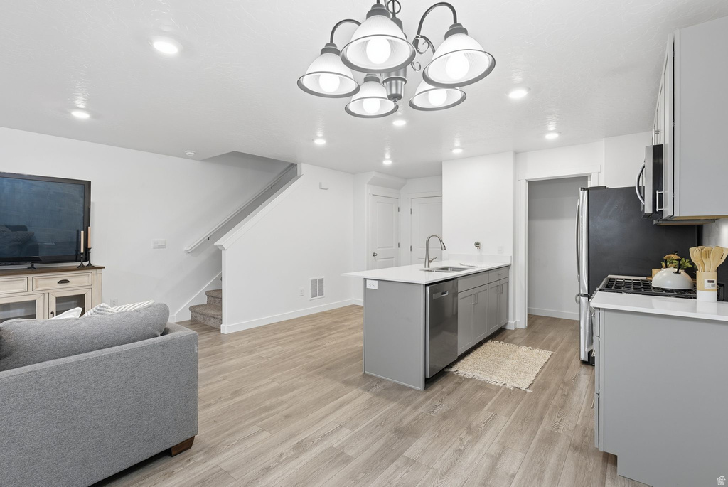 406 N REGATTA LN Saratoga Springs, UT 84045