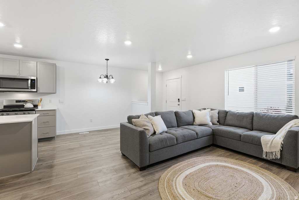 406 N REGATTA LN Saratoga Springs, UT 84045