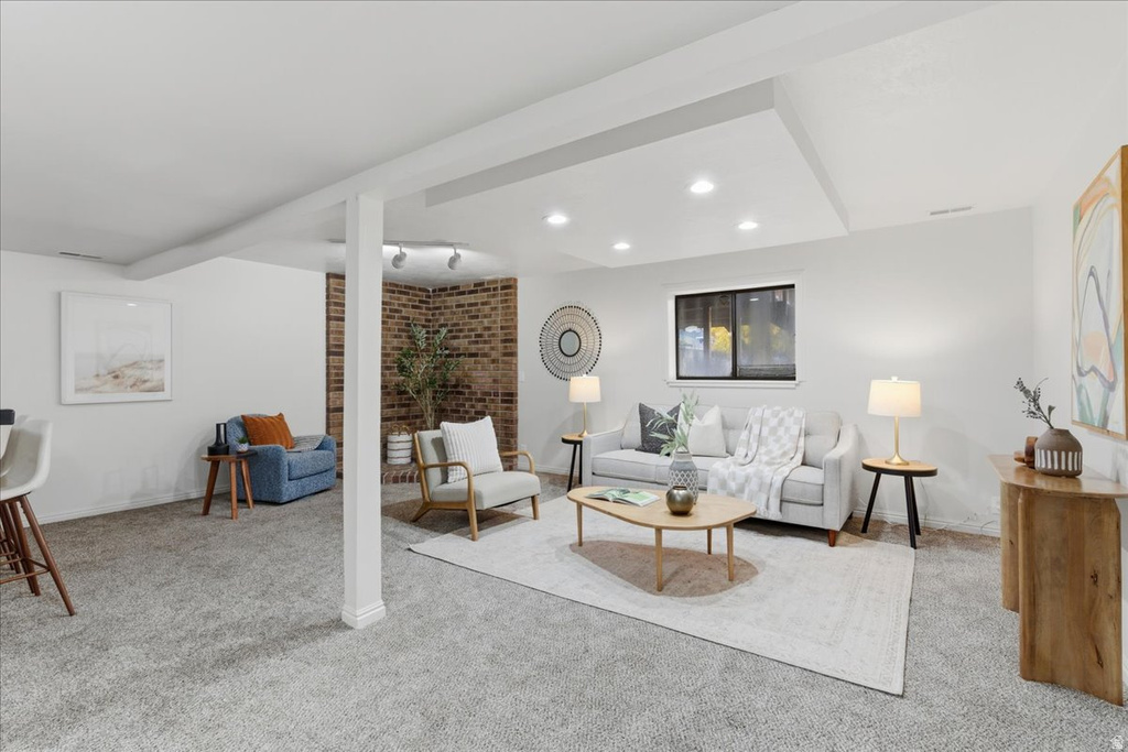 2573 JORDAN MEADOWS LN West Jordan, UT 84084