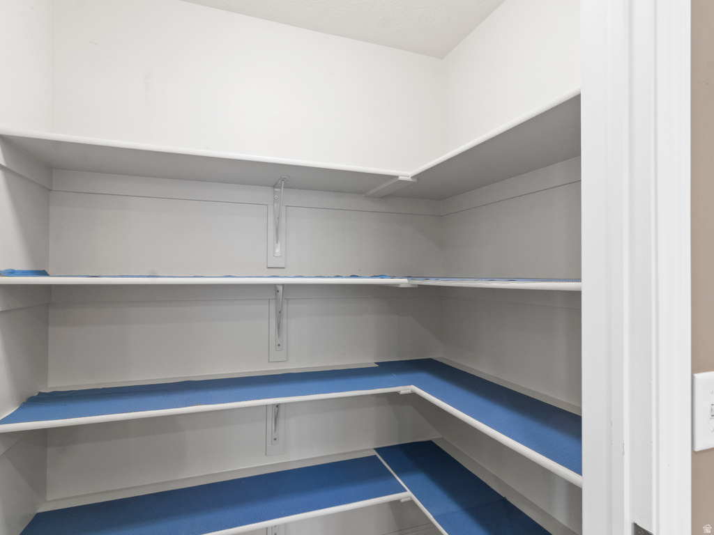 891 W 1920 S #C Syracuse, UT 84075