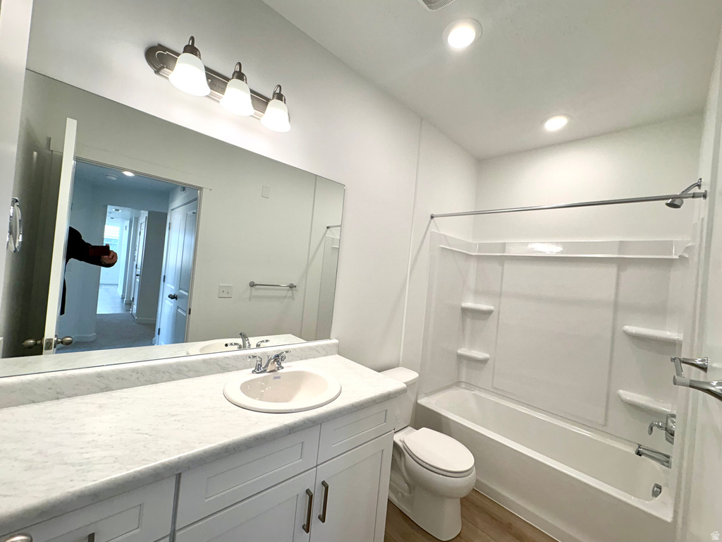 718 W BLUE MAGIC LN #201 Midvale, UT 84047