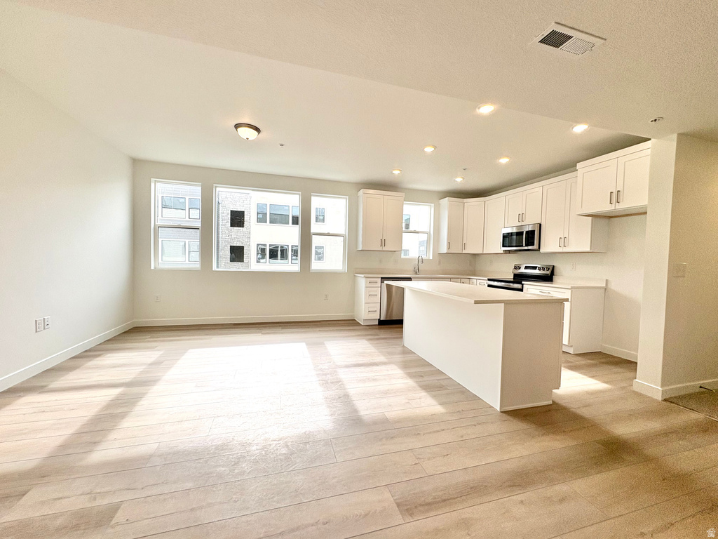 718 W Blue Magic Ln #203