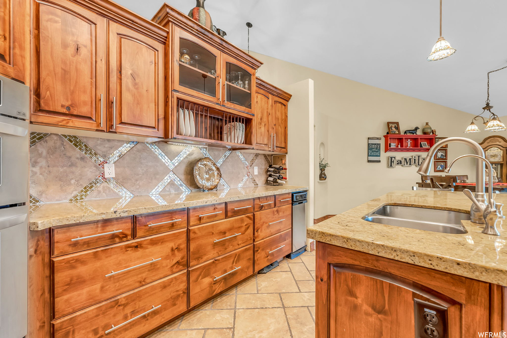 11159 S VIA ENCANTADA WAY South Jordan, UT 84095