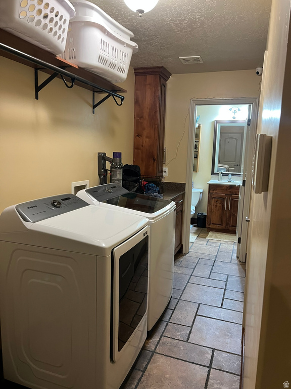 11159 S VIA ENCANTADA WAY South Jordan, UT 84095