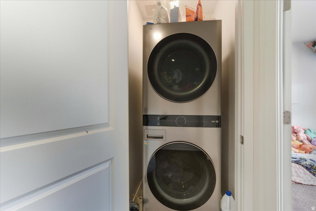 6643 W SKIP ROCK RD South Jordan, UT 84009