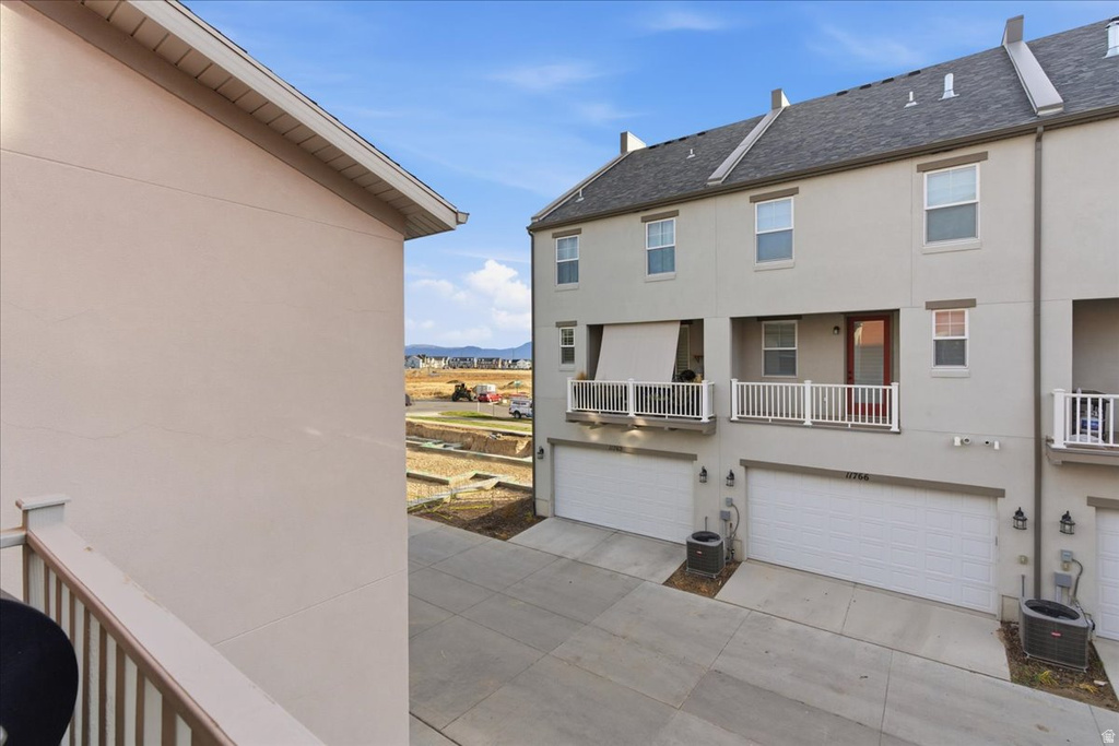 6643 W SKIP ROCK RD South Jordan, UT 84009