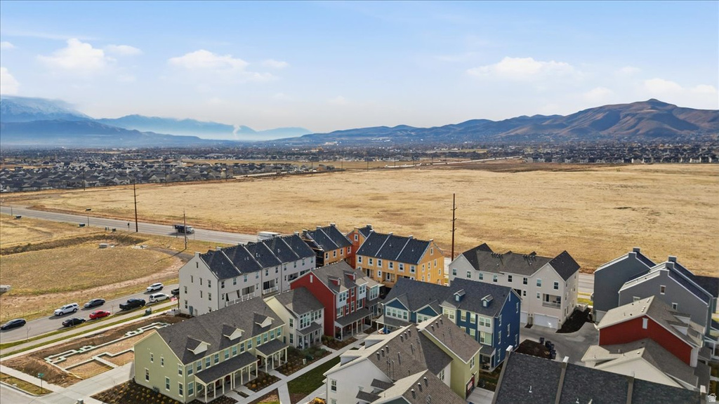 6643 W SKIP ROCK RD South Jordan, UT 84009