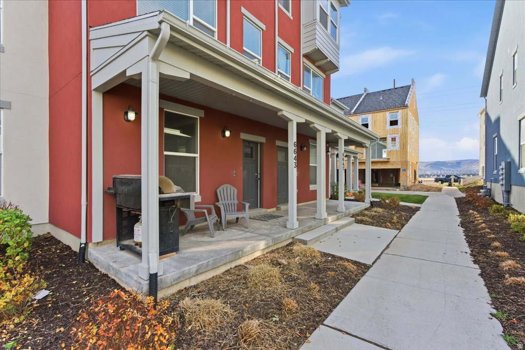 6643 W SKIP ROCK RD South Jordan, UT 84009