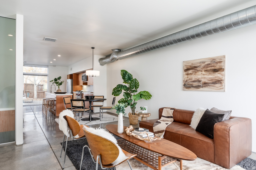 1118 S WEST TEMPLE Salt Lake City, UT 84101