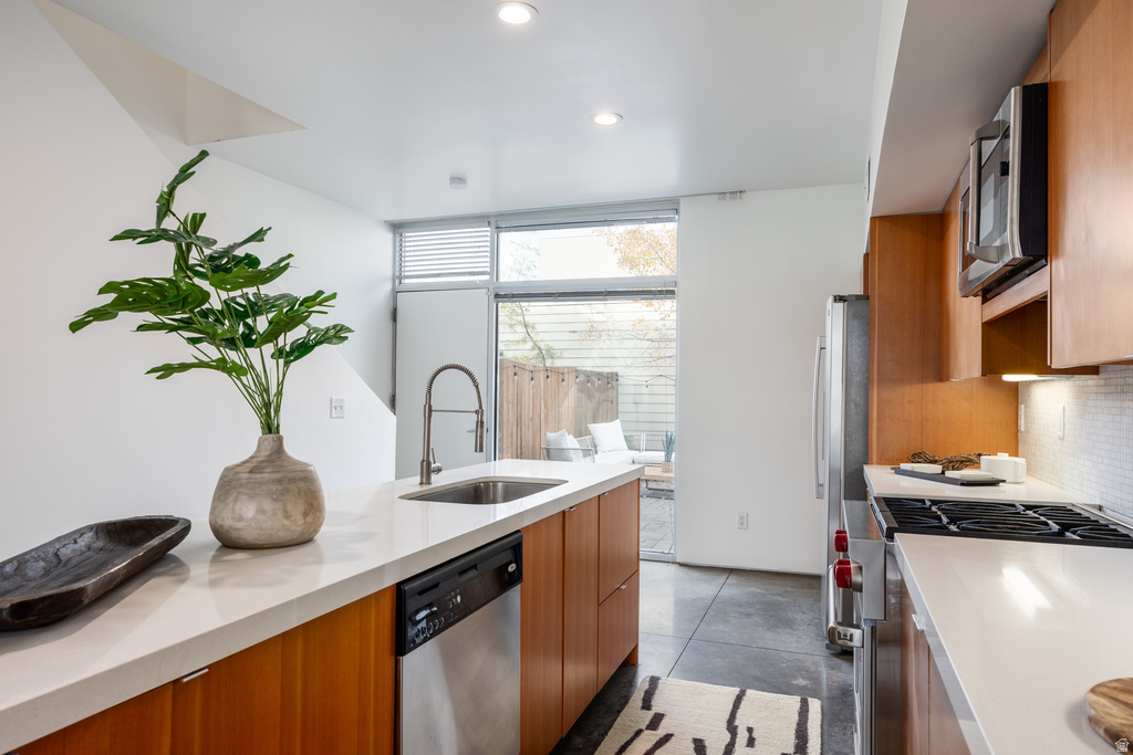 1118 S WEST TEMPLE Salt Lake City, UT 84101