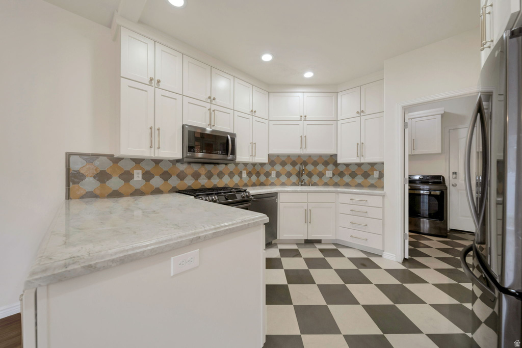 1360 E OLD MAPLE CT Murray, UT 84117