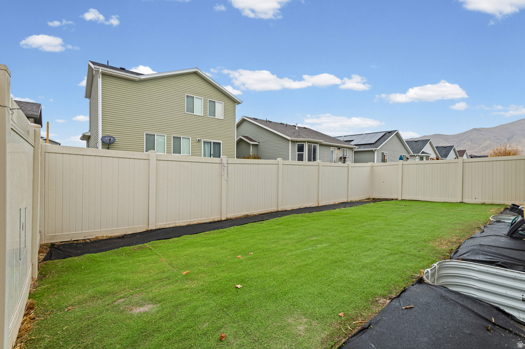 1653 E DOWNWATER ST Eagle Mountain, UT 84005