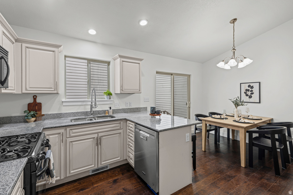 1653 E DOWNWATER ST Eagle Mountain, UT 84005