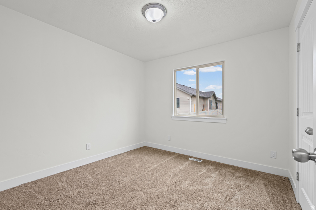 1653 E DOWNWATER ST Eagle Mountain, UT 84005