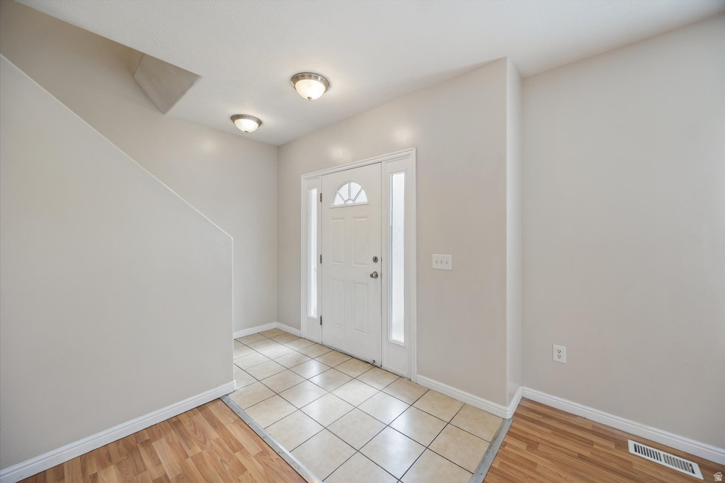 6777 S GREVILLEA LN West Jordan, UT 84081