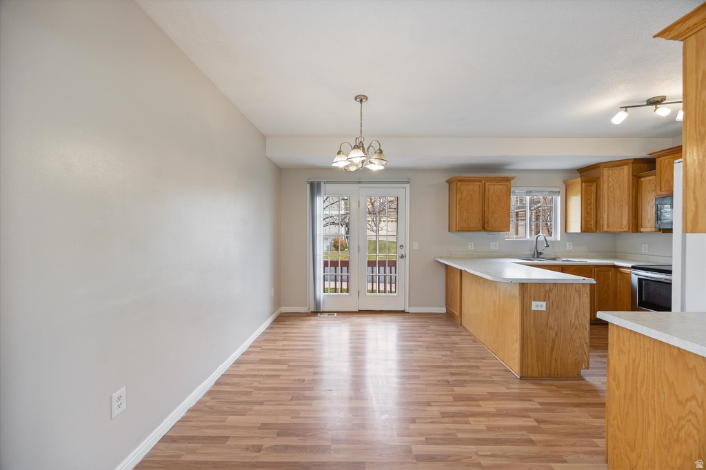 6777 S GREVILLEA LN West Jordan, UT 84081