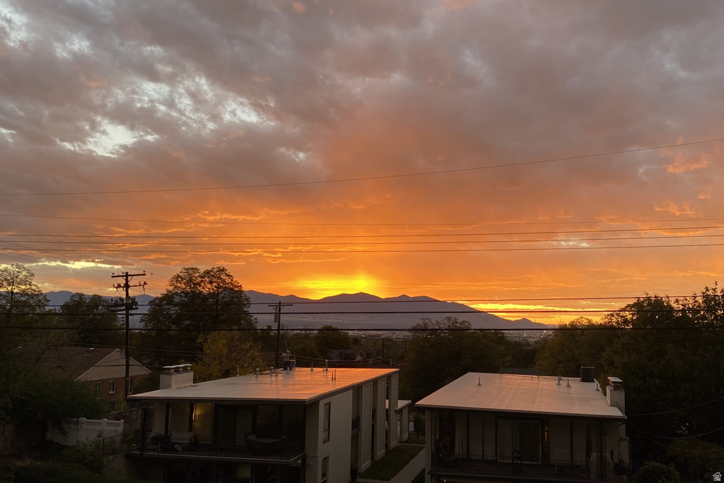 2010 S LAURELHURST DR #A Salt Lake City, UT 84108