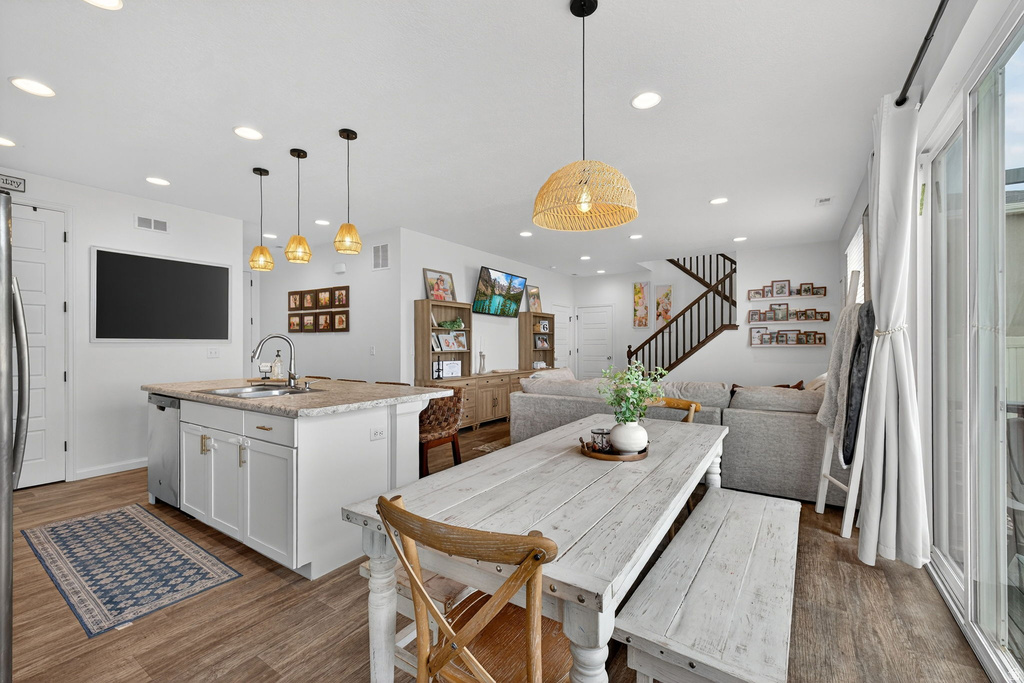 3223 S PEREGRINE TRL Saratoga Springs, UT 84045