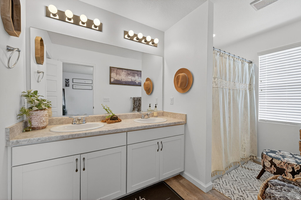 3223 S PEREGRINE TRL Saratoga Springs, UT 84045