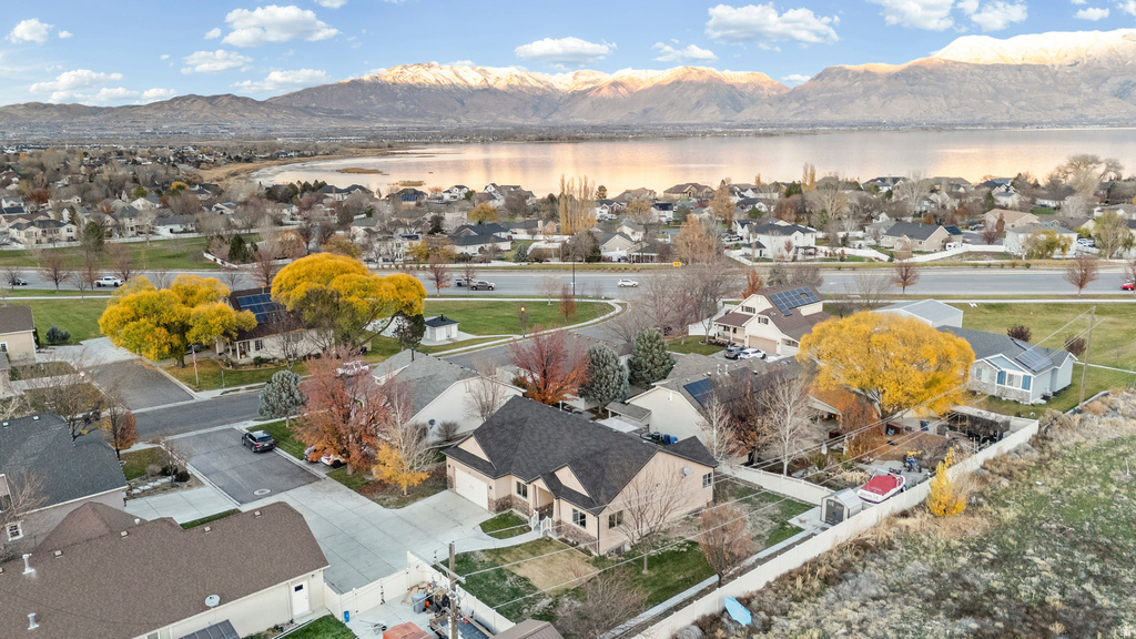53 W LAKE VIEW TERRACE RD Saratoga Springs, UT 84045