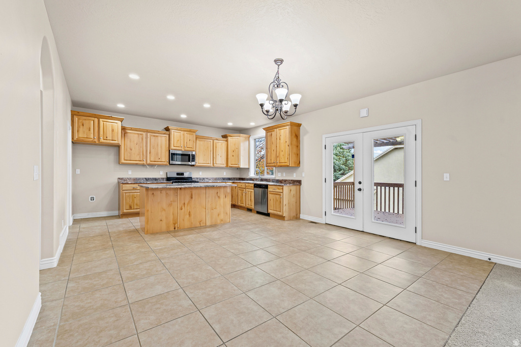 53 W LAKE VIEW TERRACE RD Saratoga Springs, UT 84045