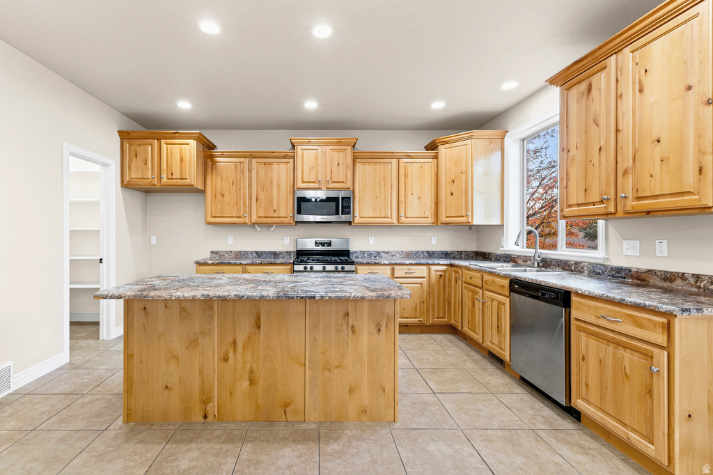 53 W LAKE VIEW TERRACE RD Saratoga Springs, UT 84045