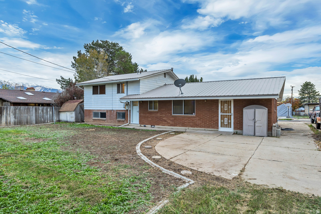 1574 W 1920 N Layton, UT 84041