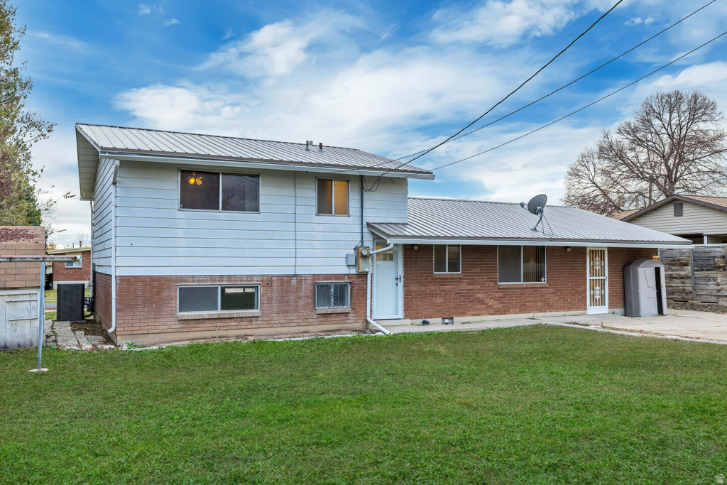 1574 W 1920 N Layton, UT 84041