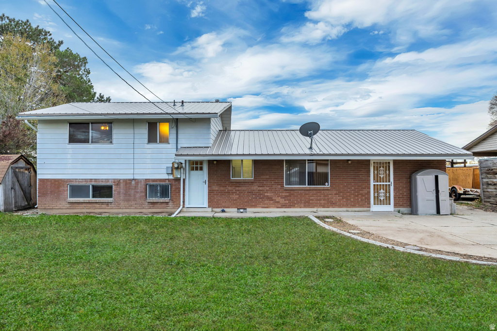 1574 W 1920 N Layton, UT 84041